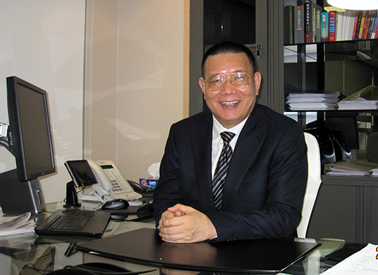 董事局主席边锡明 边锡明