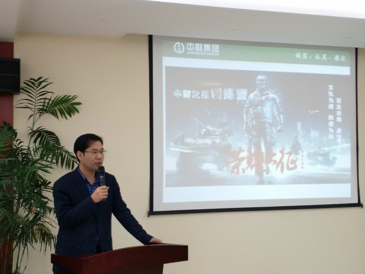 7982158eb1c403f037.jpg 7982158eb1c403f037.jpg