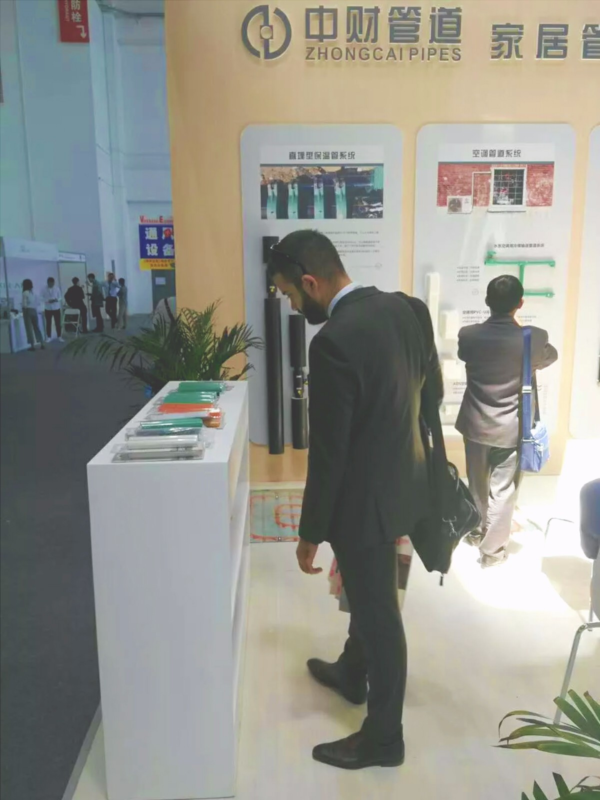 660185cd4cfb6b517d.jpg 660185cd4cfb6b517d.jpg