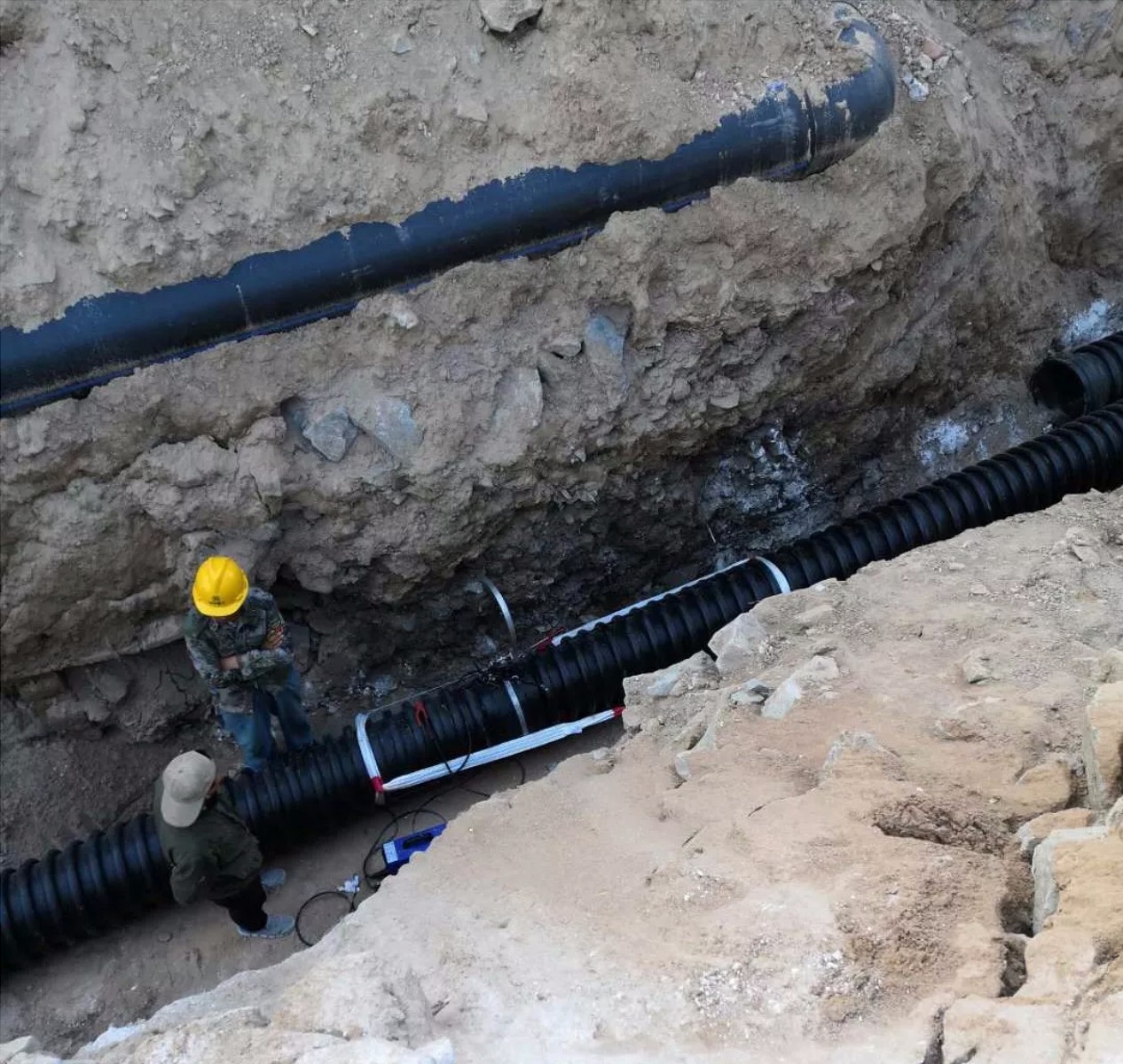 903855ce213a357400.jpg 903855ce213a357400.jpg