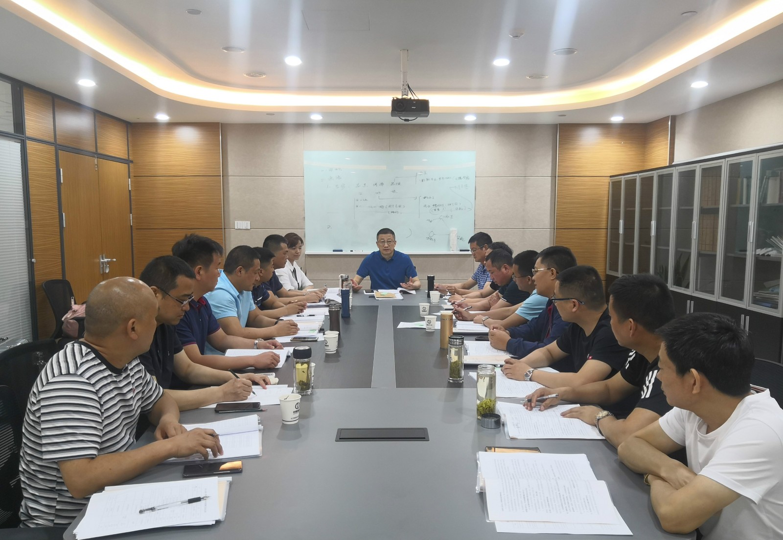 828265cf0e834e0e7b.jpg 828265cf0e834e0e7b.jpg