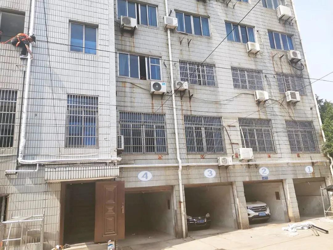 432735fa8b953b9e66.jpg 432735fa8b953b9e66.jpg