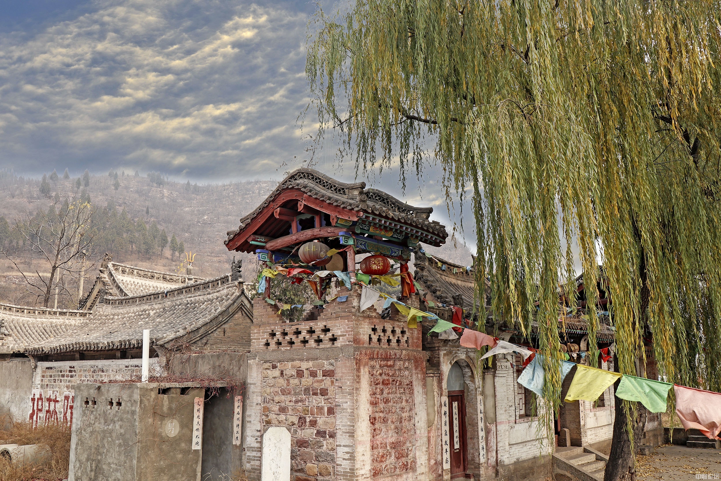 81030616387199648b.jpg 81030616387199648b.jpg