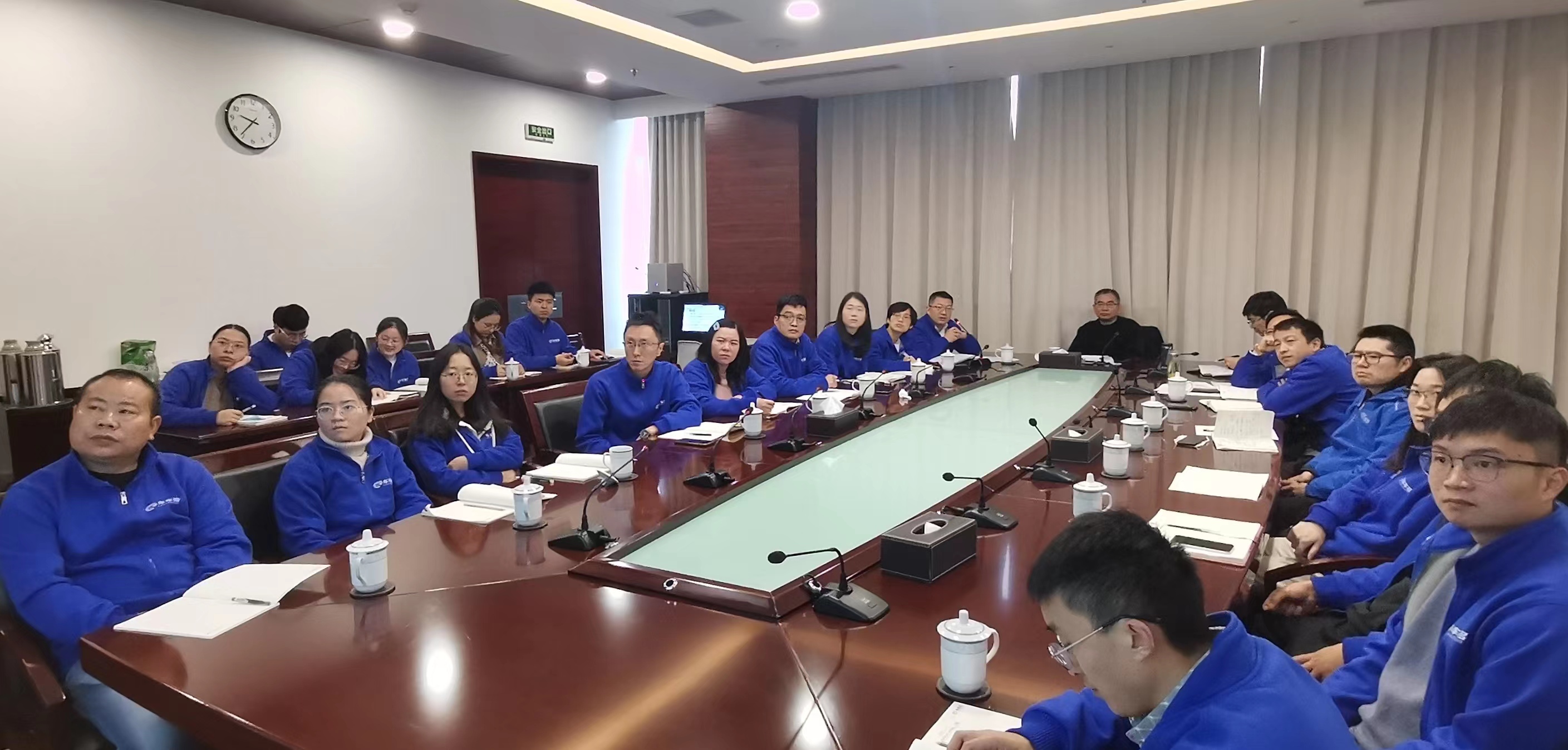 591496375a38597d5f.jpg 591496375a38597d5f.jpg