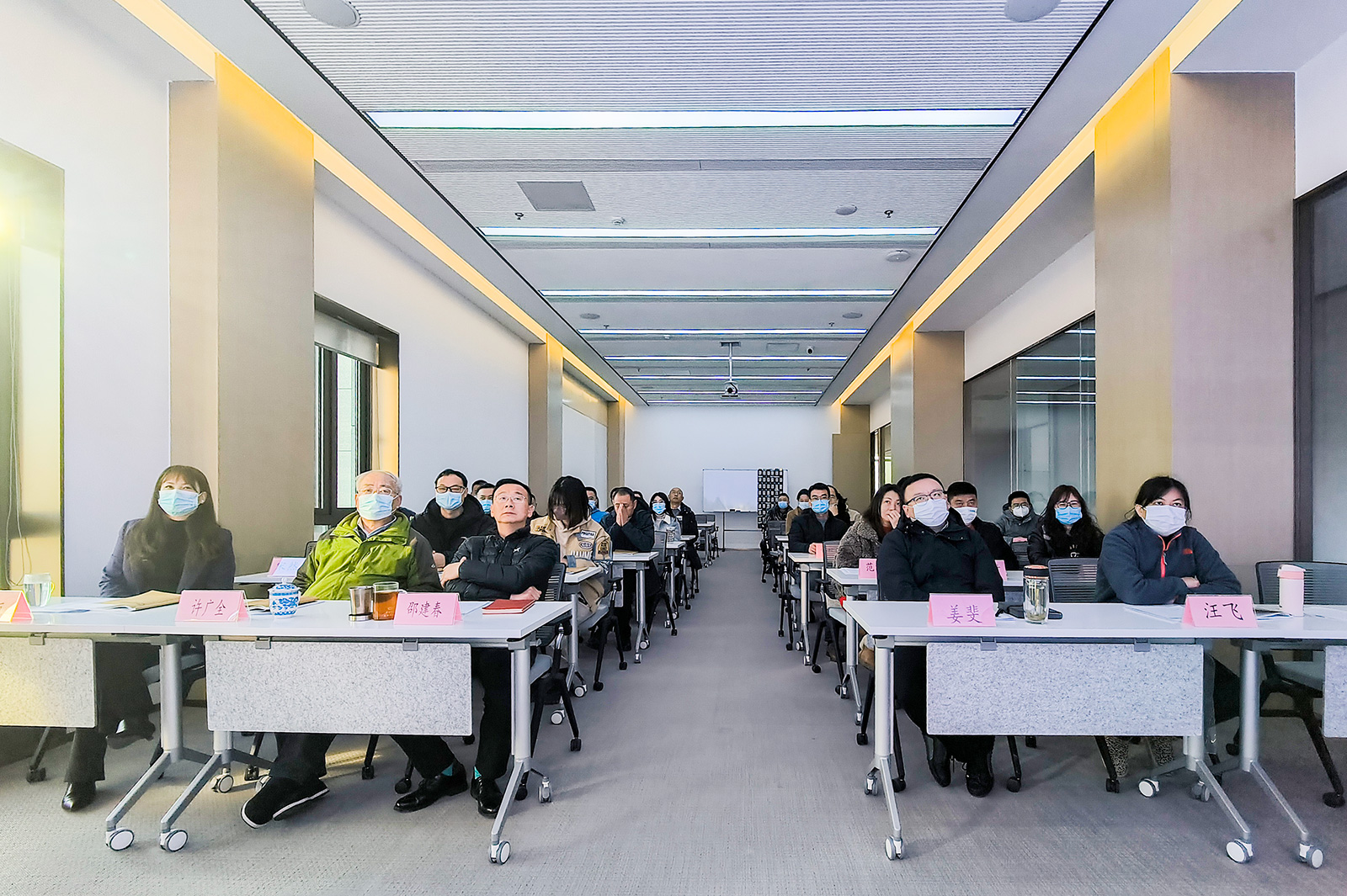 4040163be537936c0b.jpg 4040163be537936c0b.jpg