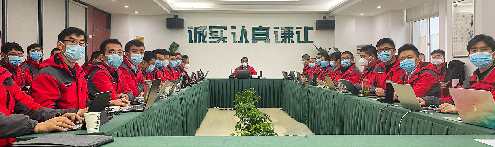 2841763c4ae695d4d6.jpg 2841763c4ae695d4d6.jpg