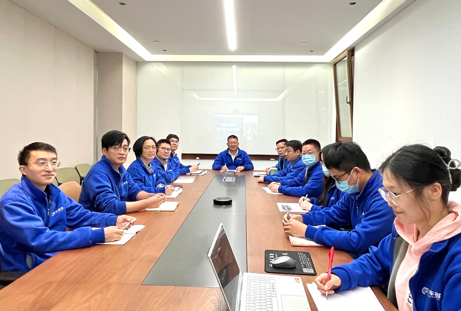 765596461e3930aafb.jpg 765596461e3930aafb.jpg