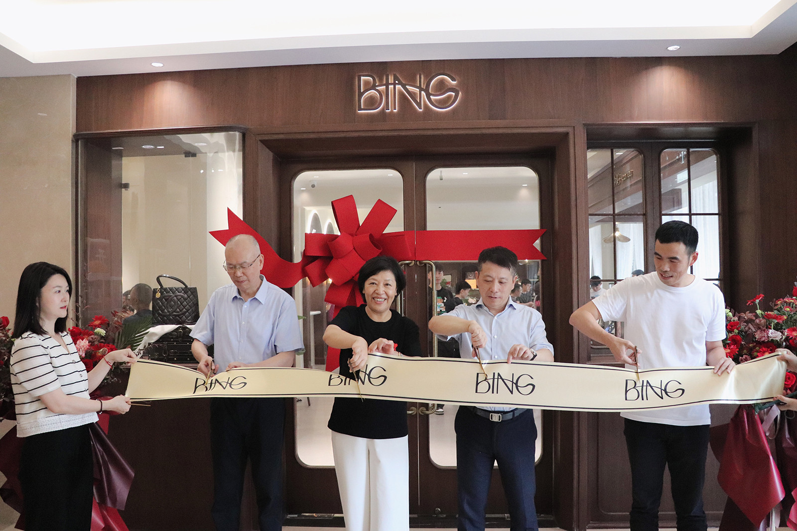 5301264e3274a618e4.jpg 5301264e3274a618e4.jpg