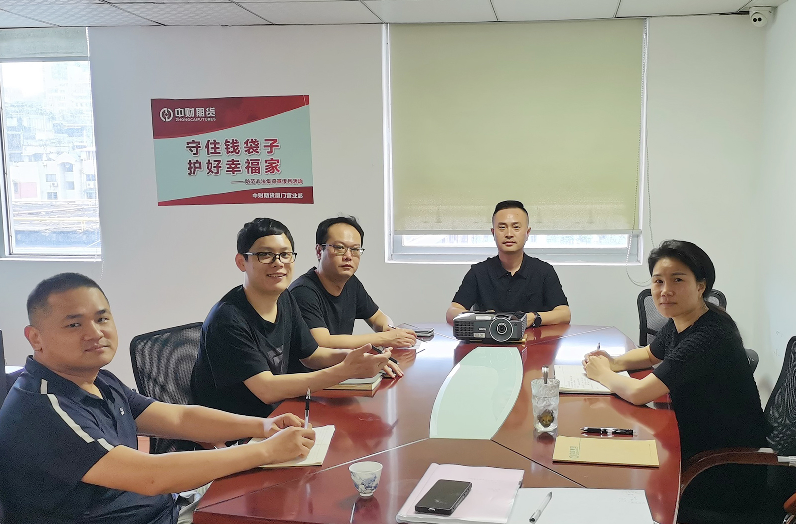 663871305696f.jpg 663871305696f.jpg