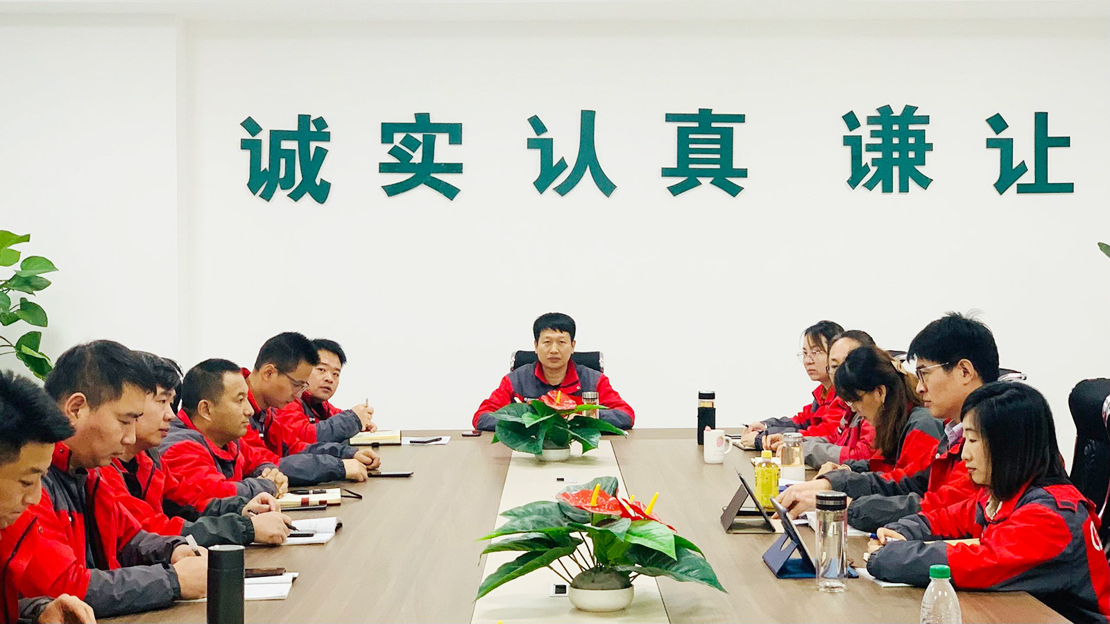 6734172325501.jpg 6734172325501.jpg