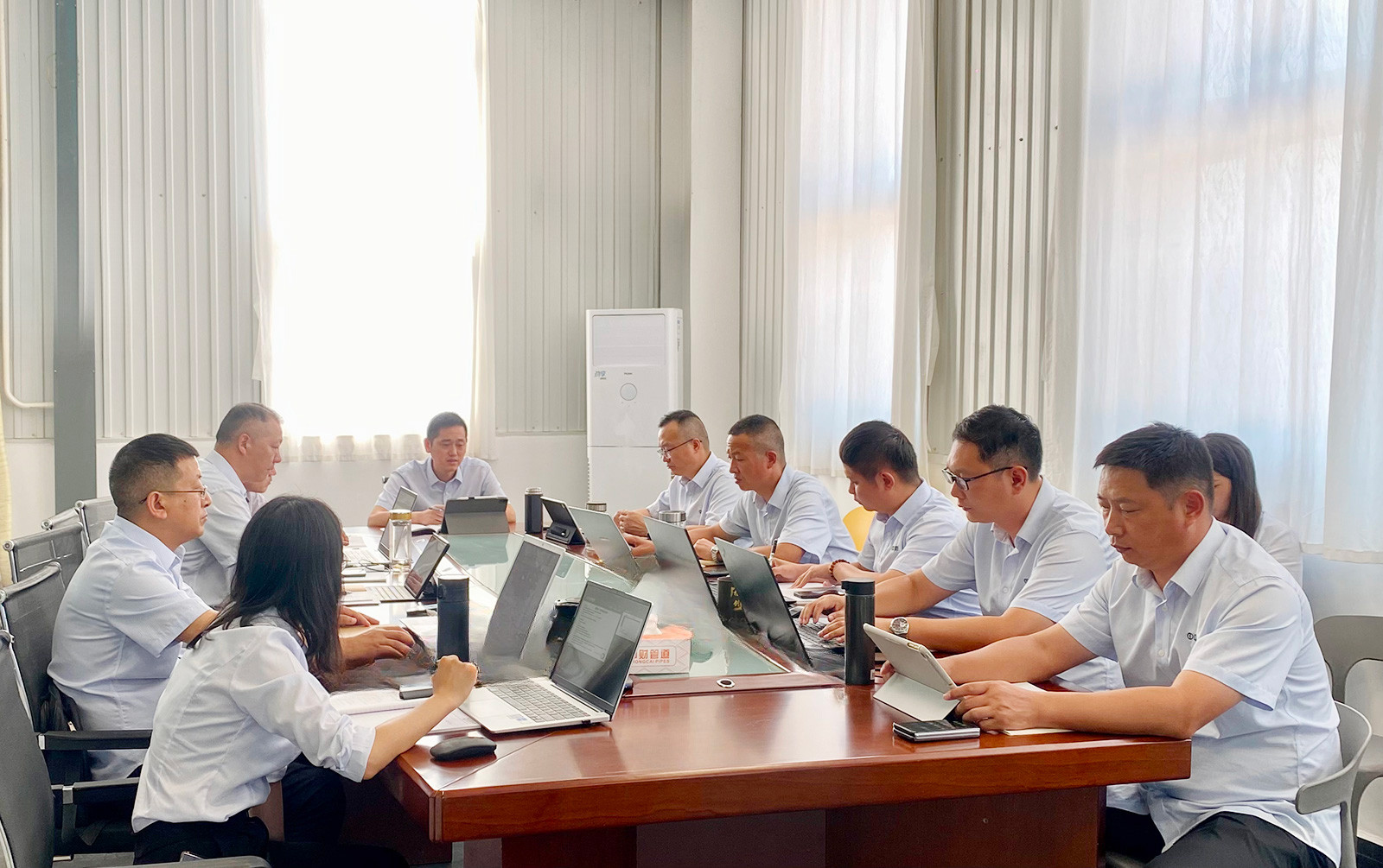 67358d9207a70.jpg 67358d9207a70.jpg