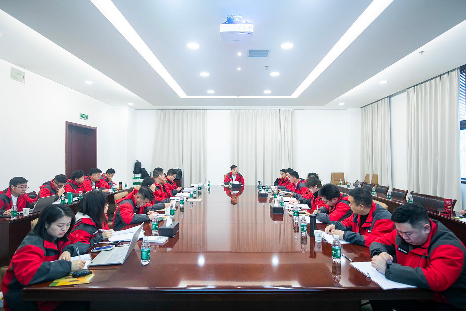 674ff6c7c7a1b.jpg 674ff6c7c7a1b.jpg