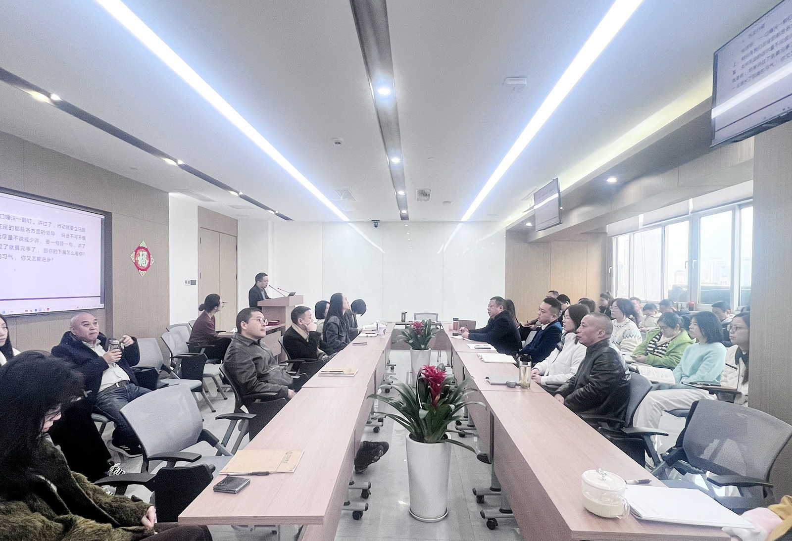 67501a943316e.jpg 67501a943316e.jpg