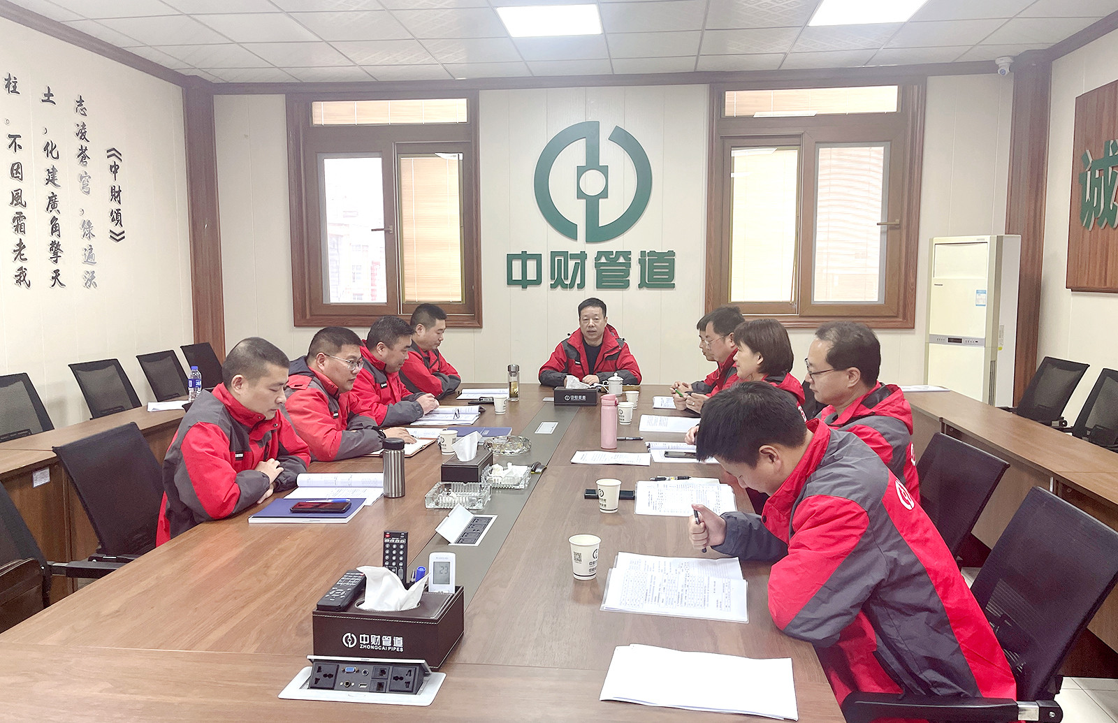 67528e00e68d3.jpg 67528e00e68d3.jpg