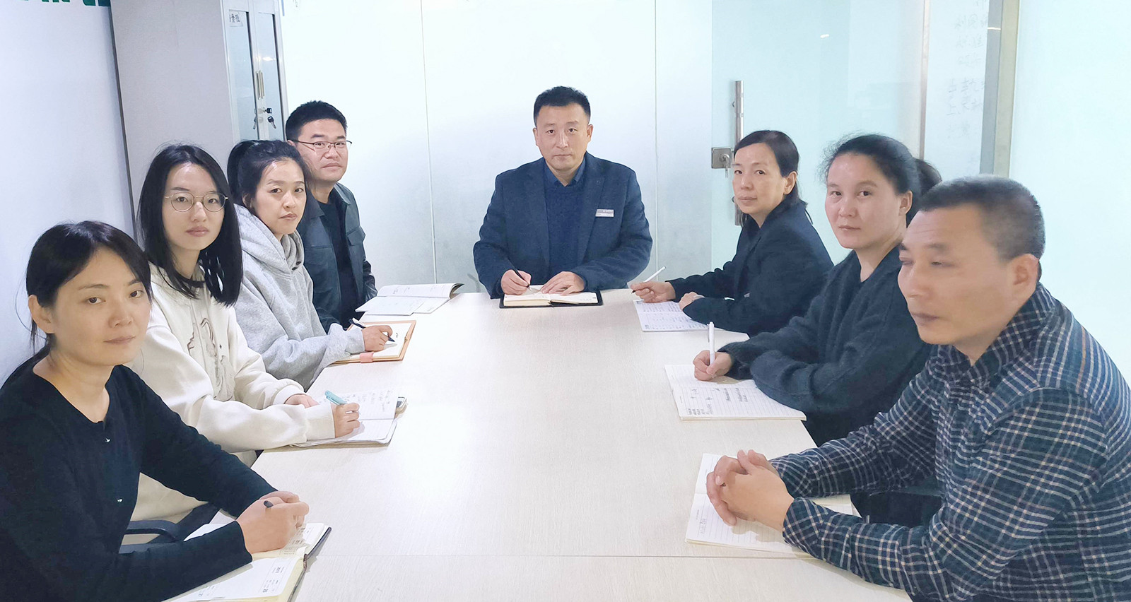 6757d8e4f374e.jpg 6757d8e4f374e.jpg