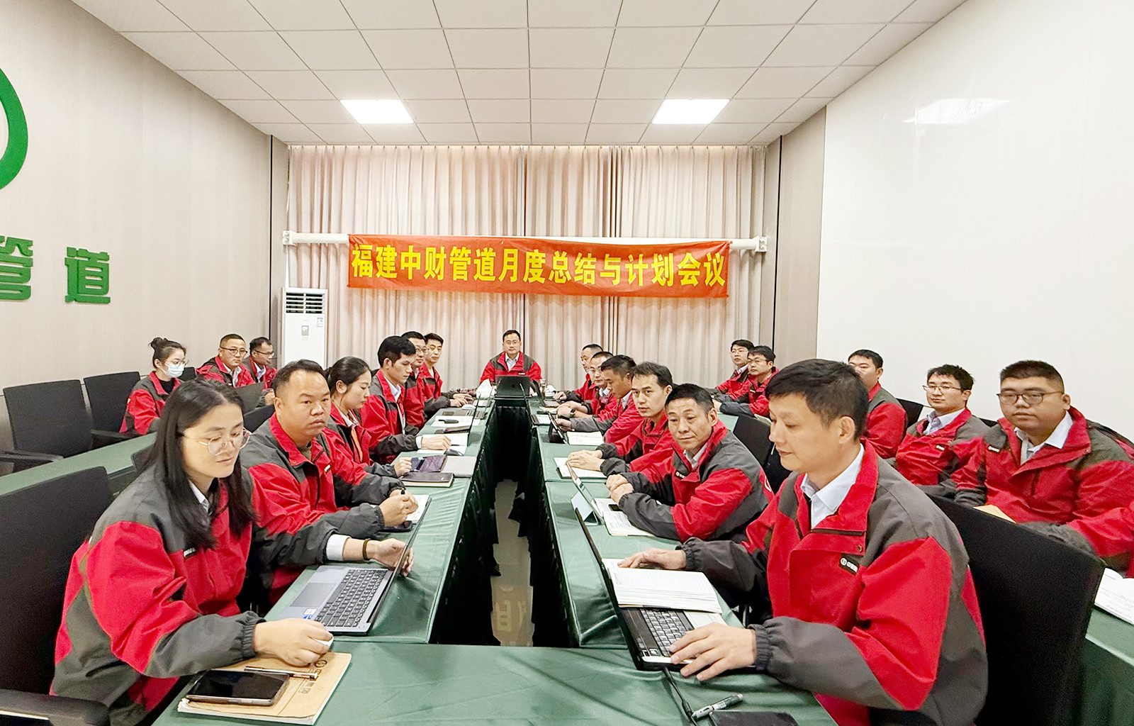 675938fd7257b.jpg 675938fd7257b.jpg