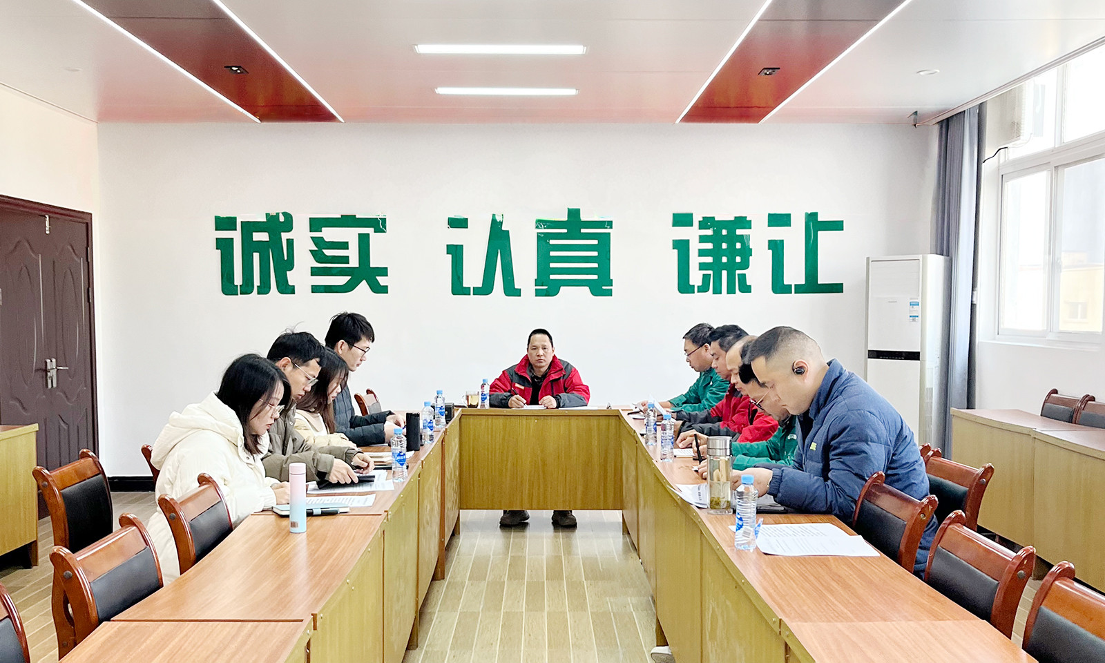 676b6e79396bb.jpg 676b6e79396bb.jpg