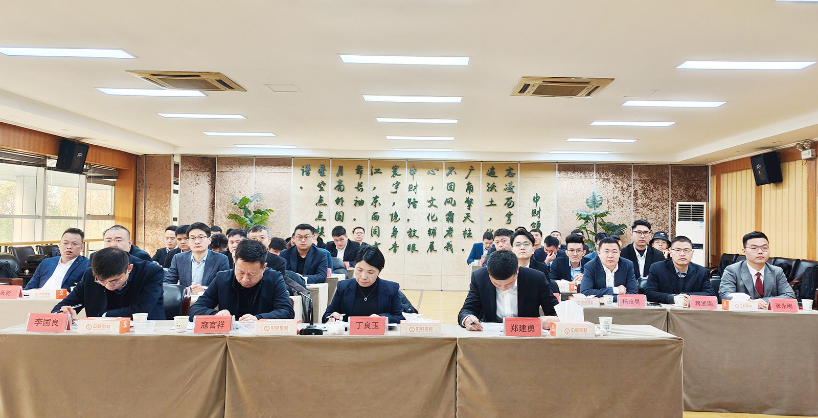 677e3e322fa7e.jpg 677e3e322fa7e.jpg