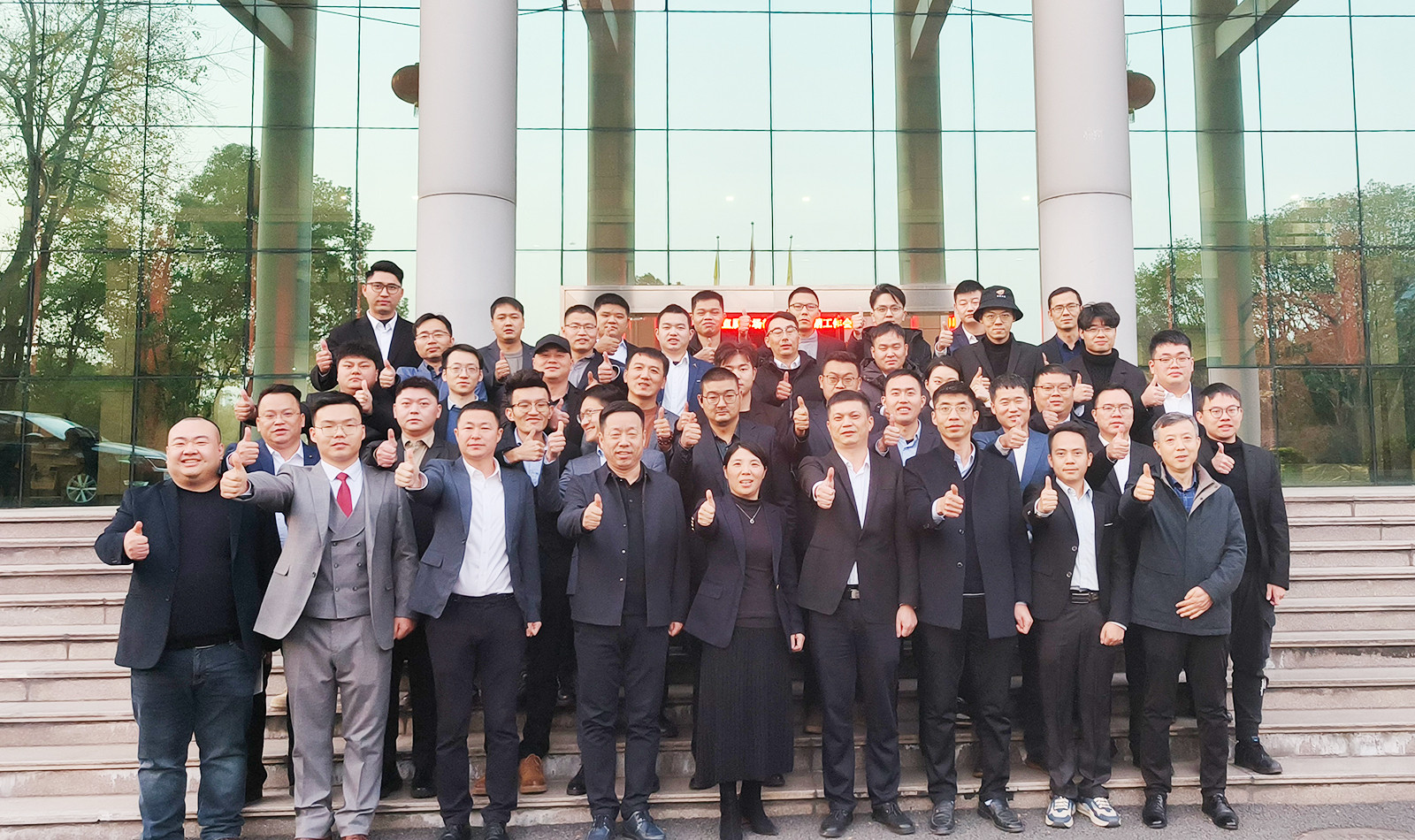 677e3e63c2555.jpg 677e3e63c2555.jpg