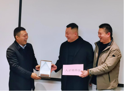 678de13fe8073.png 678de13fe8073.png