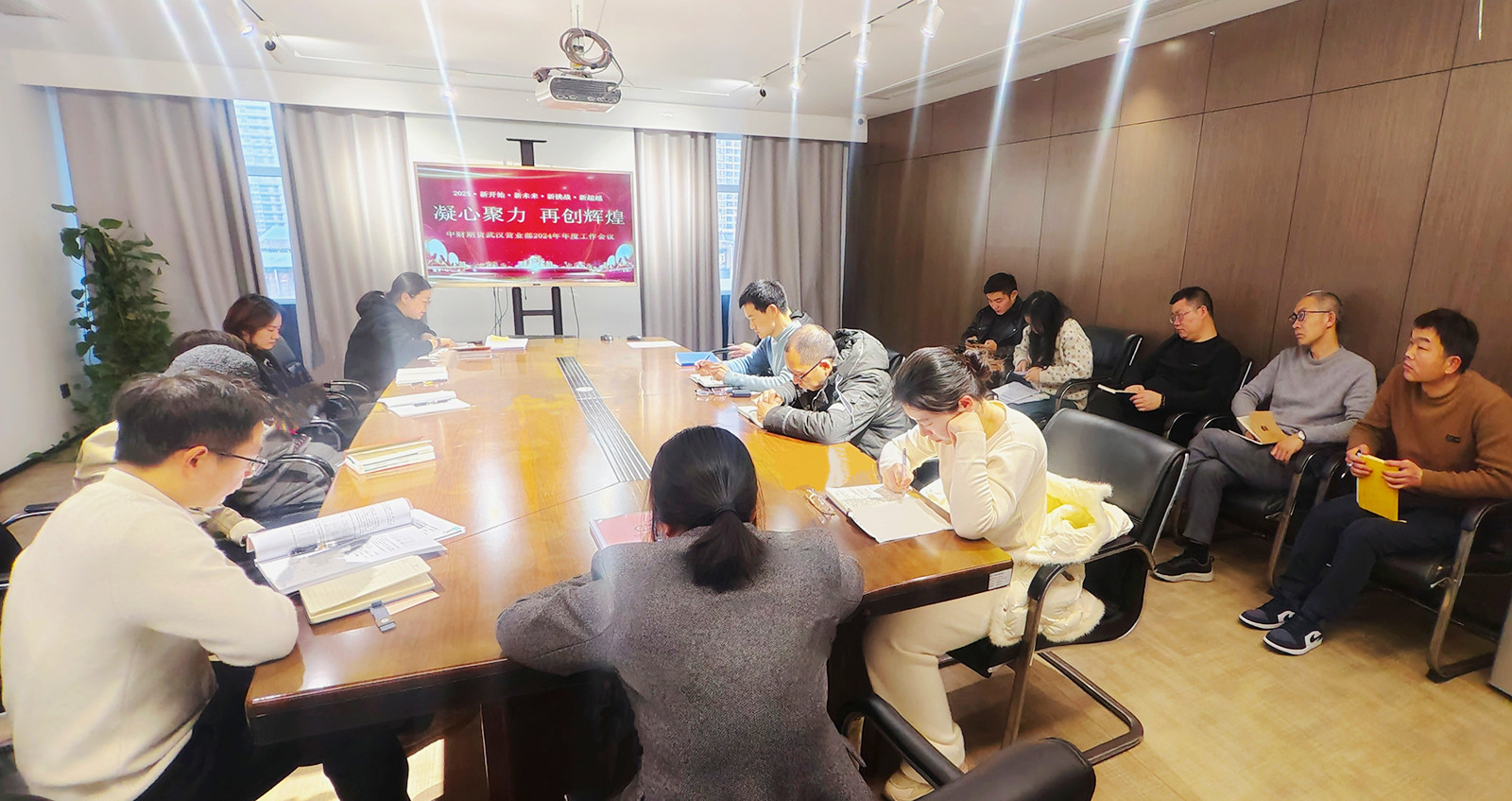 6791f71fe240a.jpg 6791f71fe240a.jpg