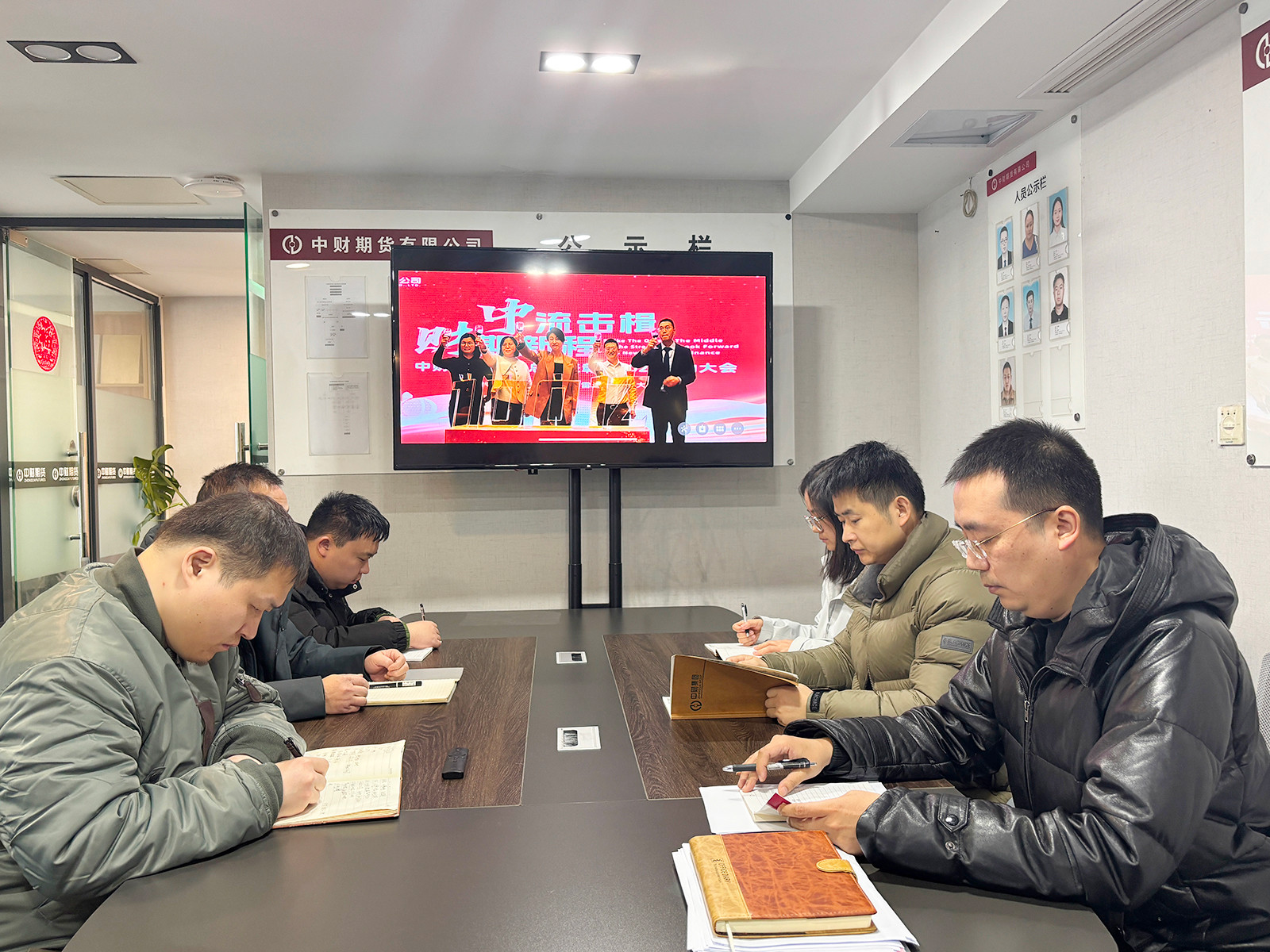 67a2c9e9cebfd.jpg 67a2c9e9cebfd.jpg