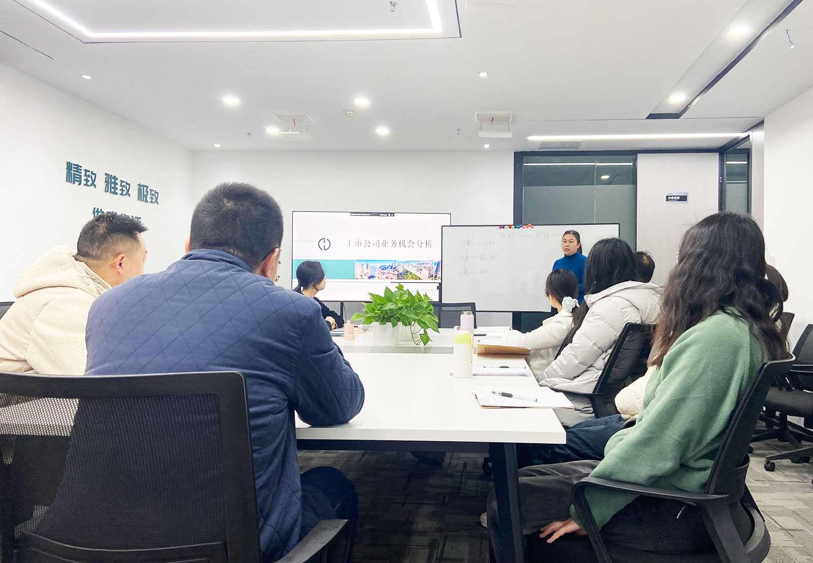 67aee8b64d432.jpg 67aee8b64d432.jpg