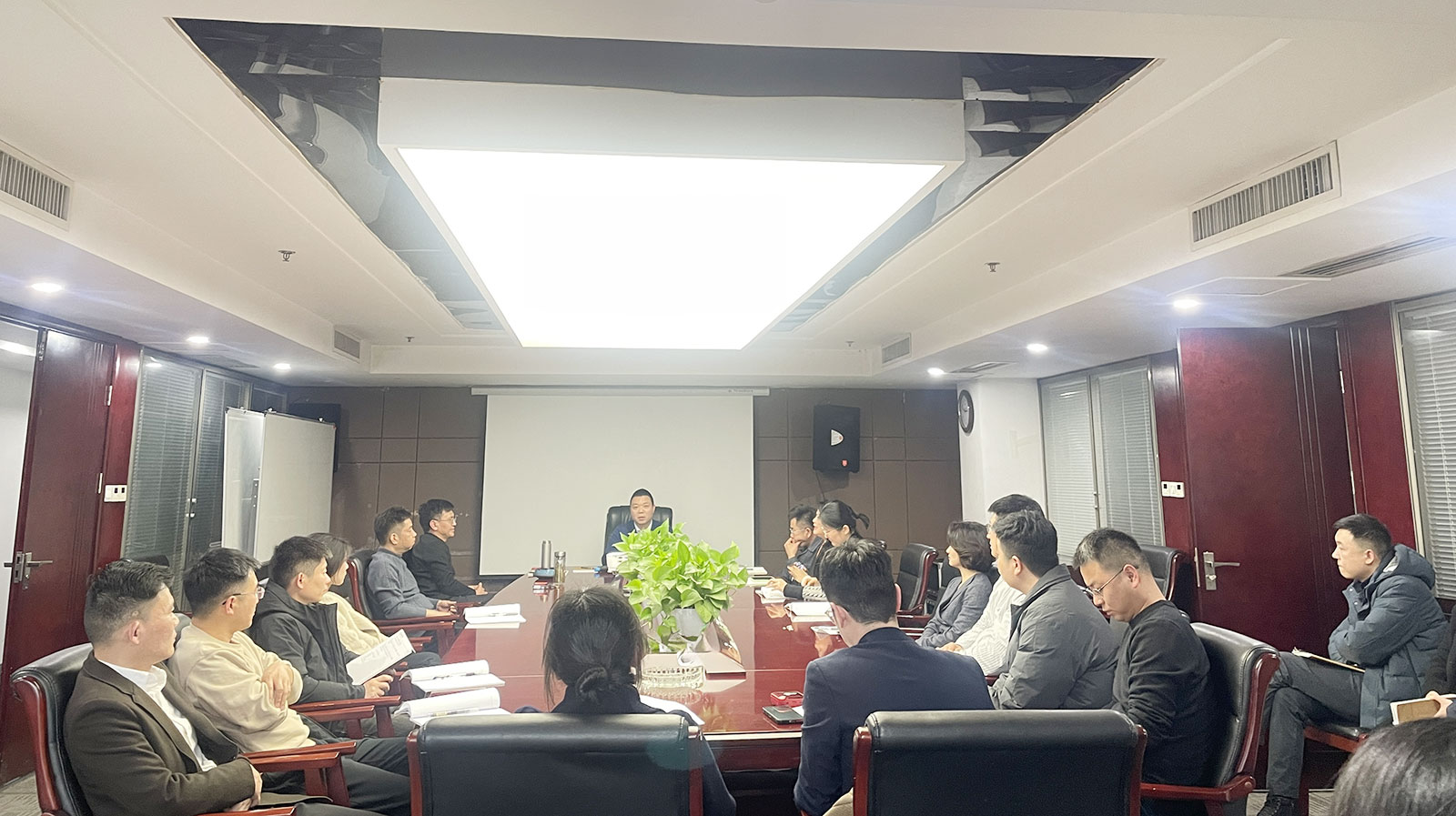 67b833479d9e5.jpg 67b833479d9e5.jpg