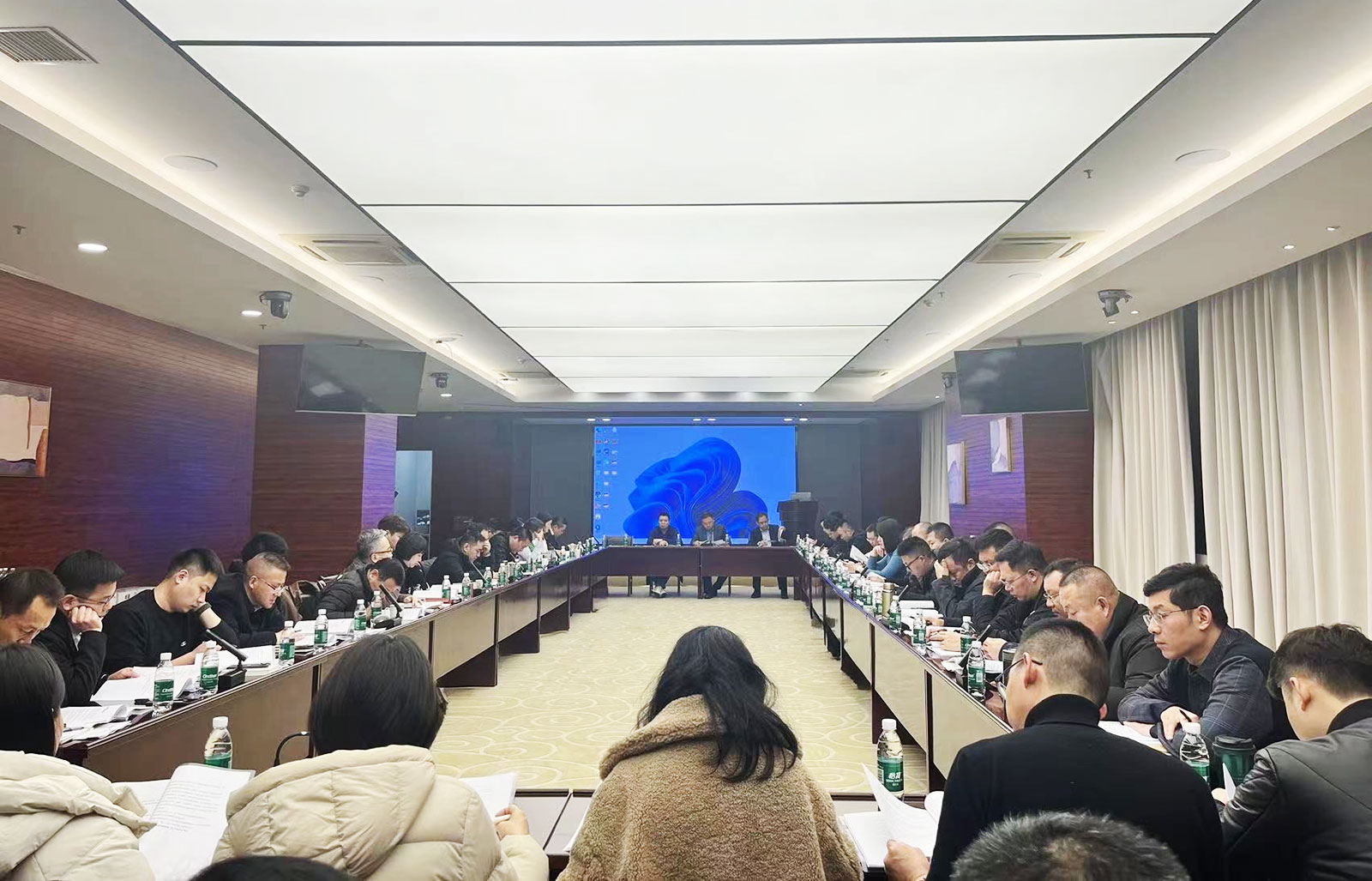 67bed30fa3cd7.jpg 67bed30fa3cd7.jpg