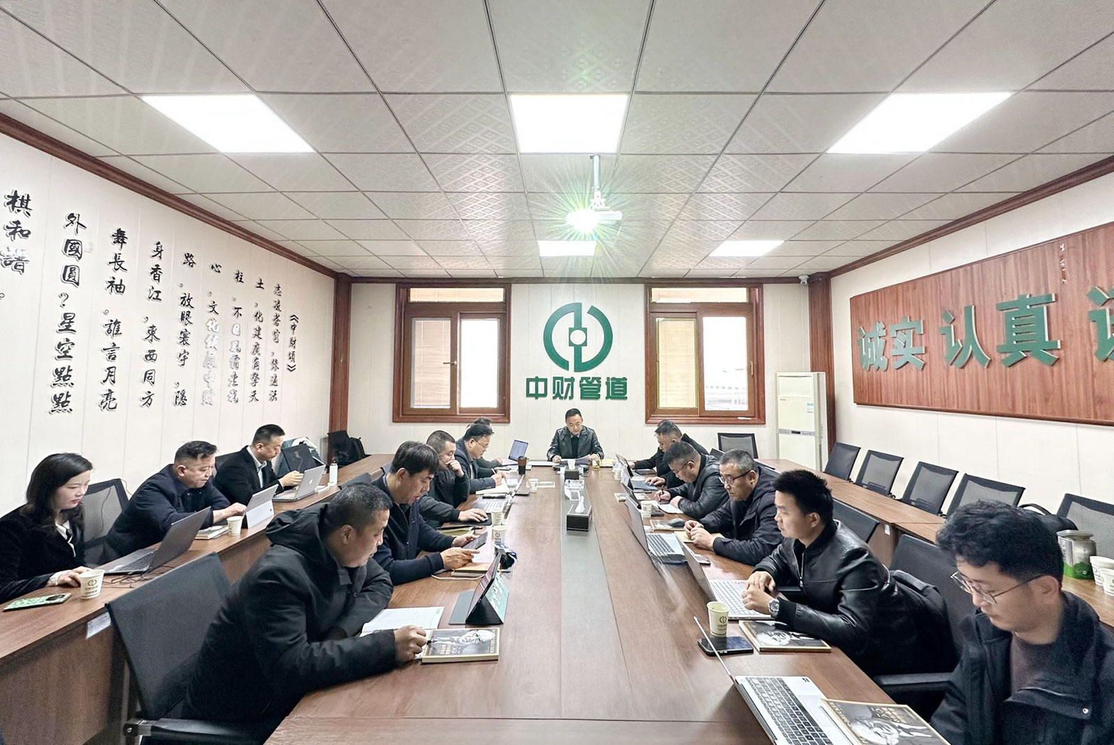 67c691780b0f9.jpg 67c691780b0f9.jpg