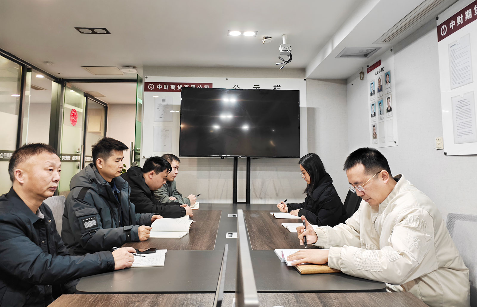 67c94bfd6e8cf.jpg 67c94bfd6e8cf.jpg