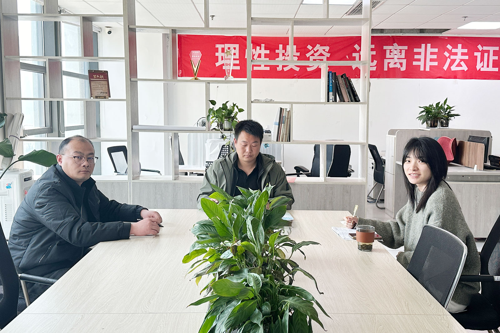 67ee26d01508c.jpg 67ee26d01508c.jpg