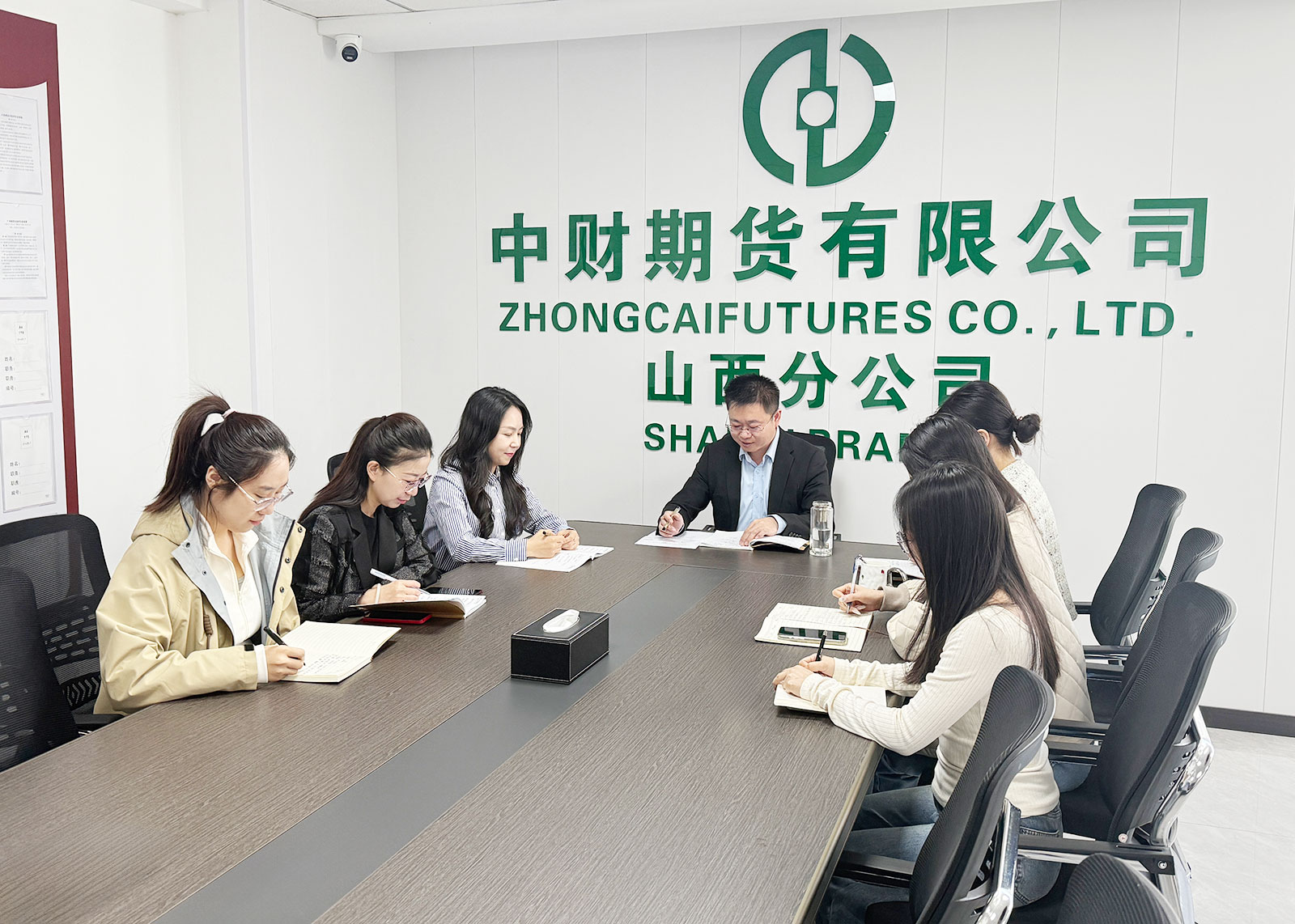 67f36a6a13f9d.jpg 67f36a6a13f9d.jpg