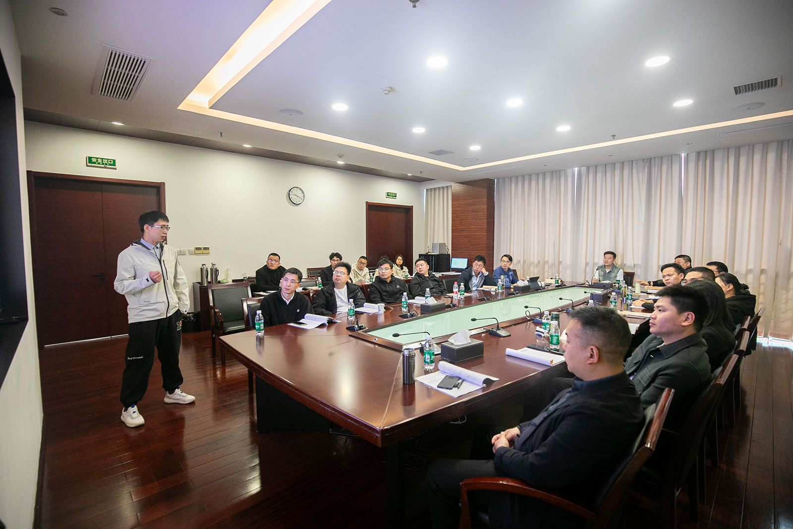 67f4b50d05bd3.jpg 67f4b50d05bd3.jpg