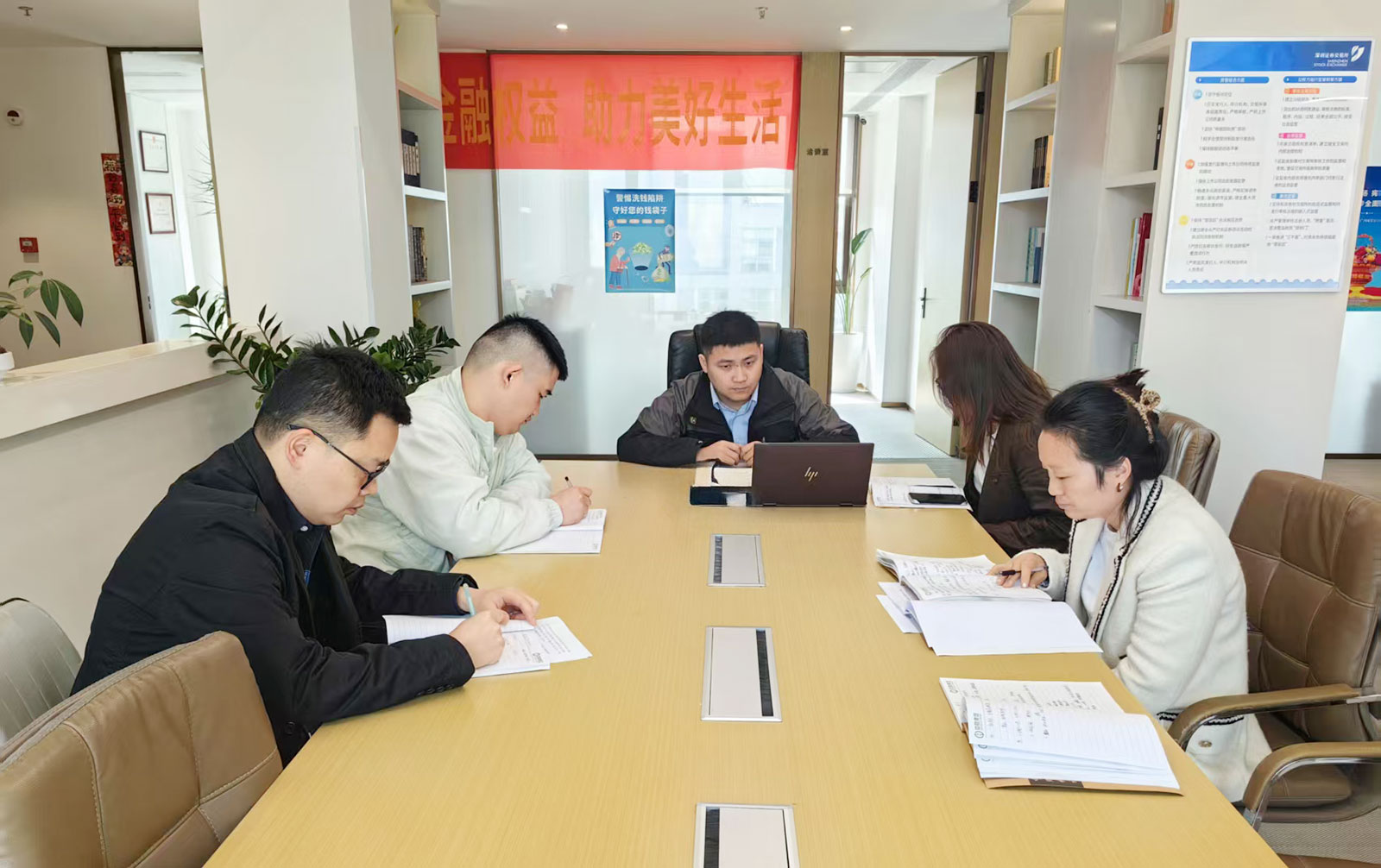 67f62695e0063.jpg 67f62695e0063.jpg