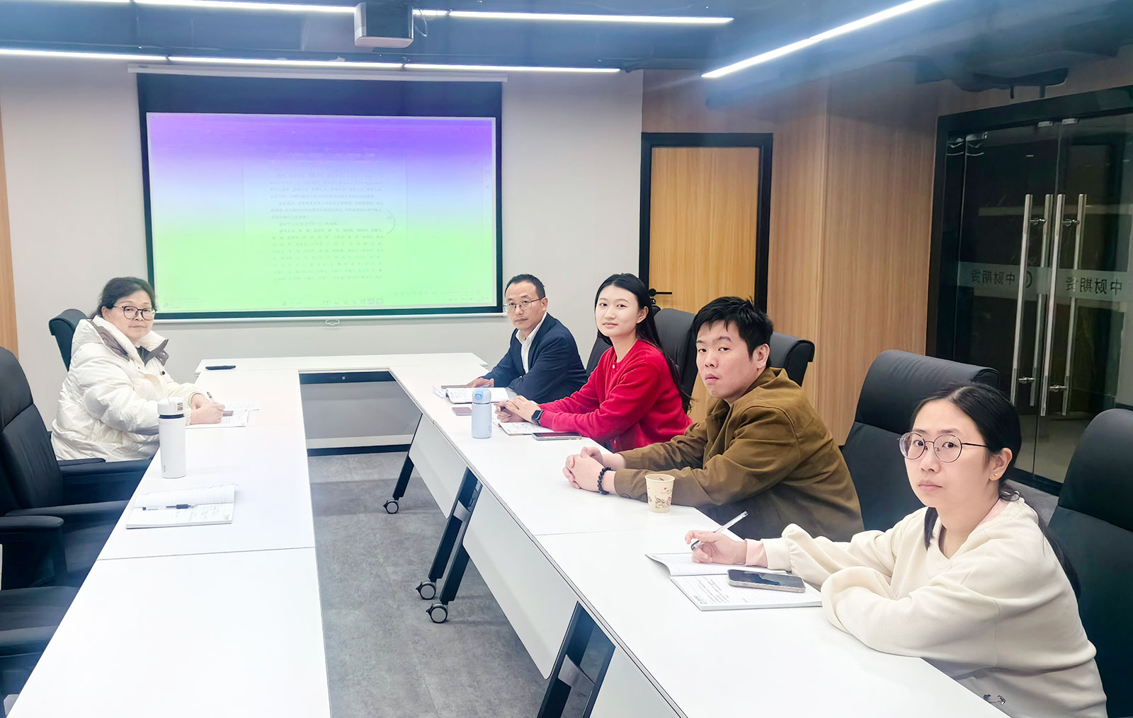 67f76a82652fb.jpg 67f76a82652fb.jpg