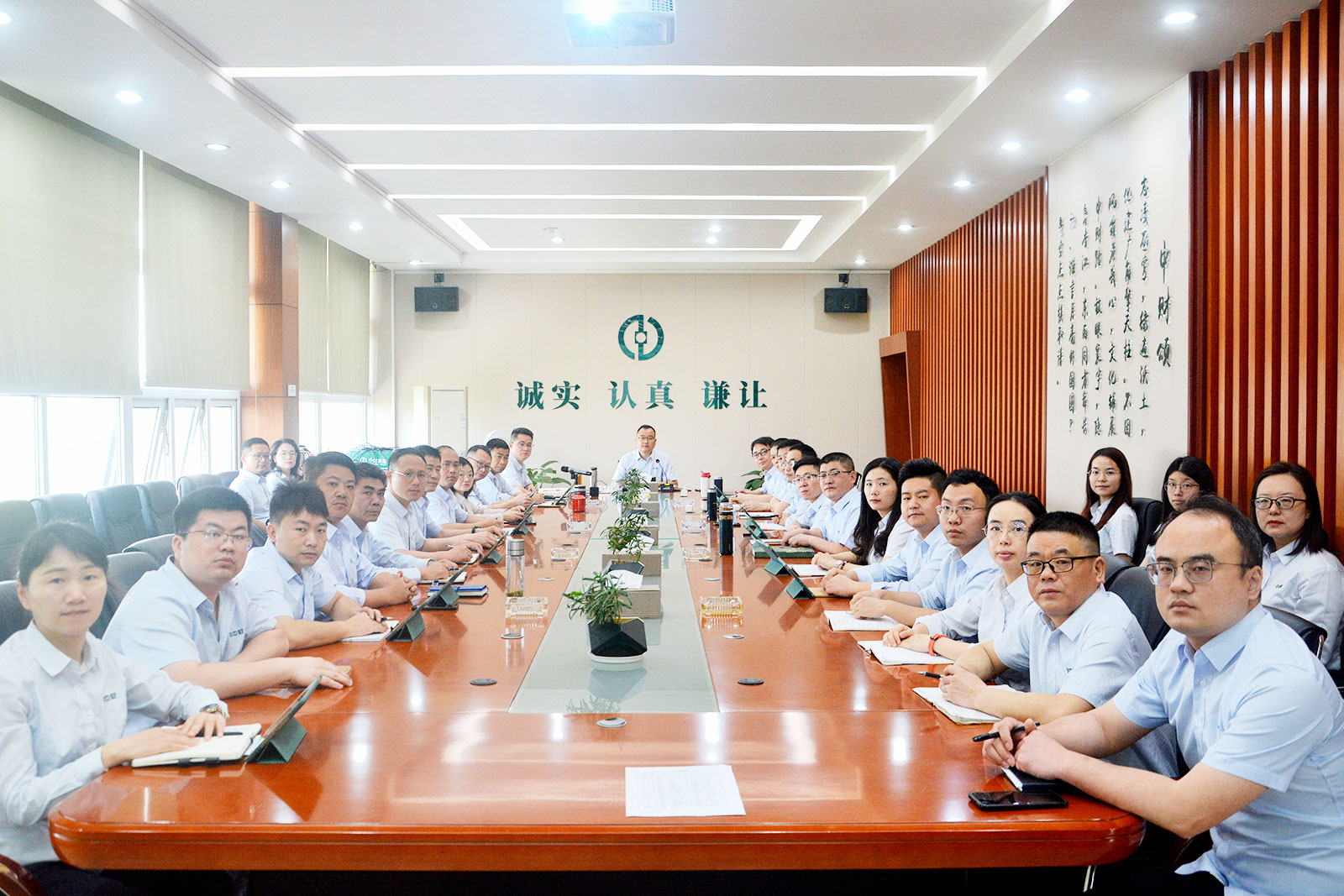 67ff4fa175c8d.jpg 67ff4fa175c8d.jpg