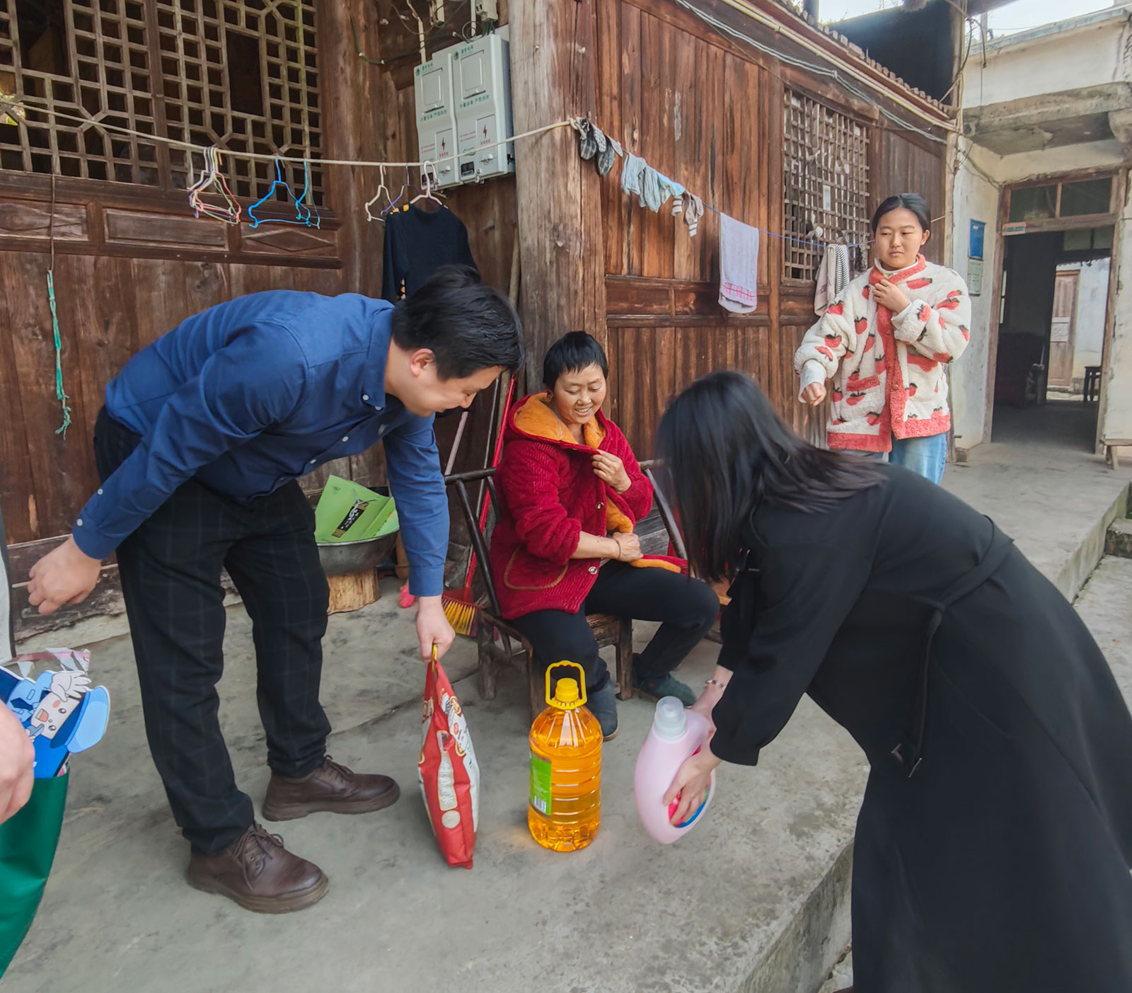 6805efd427d26.jpg 6805efd427d26.jpg