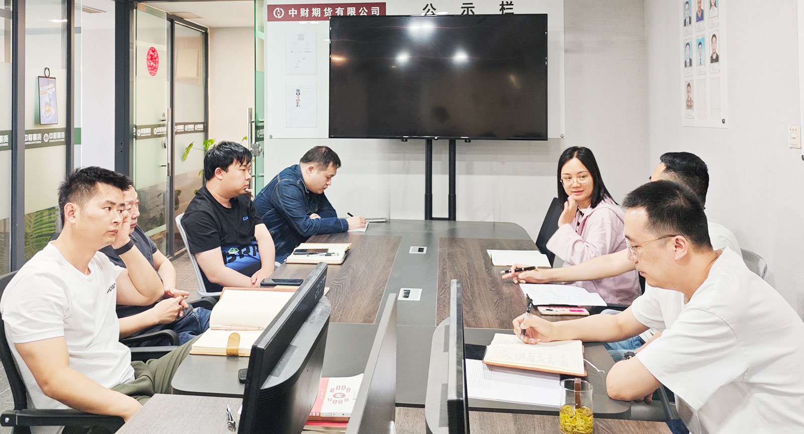 681d66bebb9fd.jpg 681d66bebb9fd.jpg