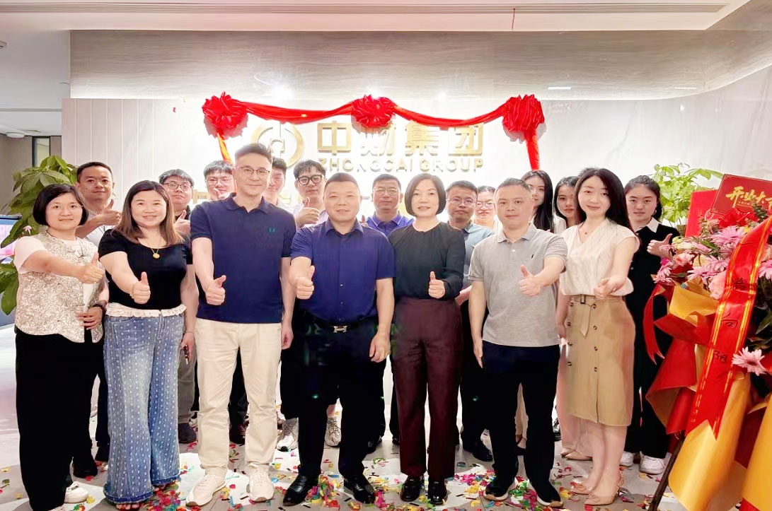 682196889083b.jpg 682196889083b.jpg