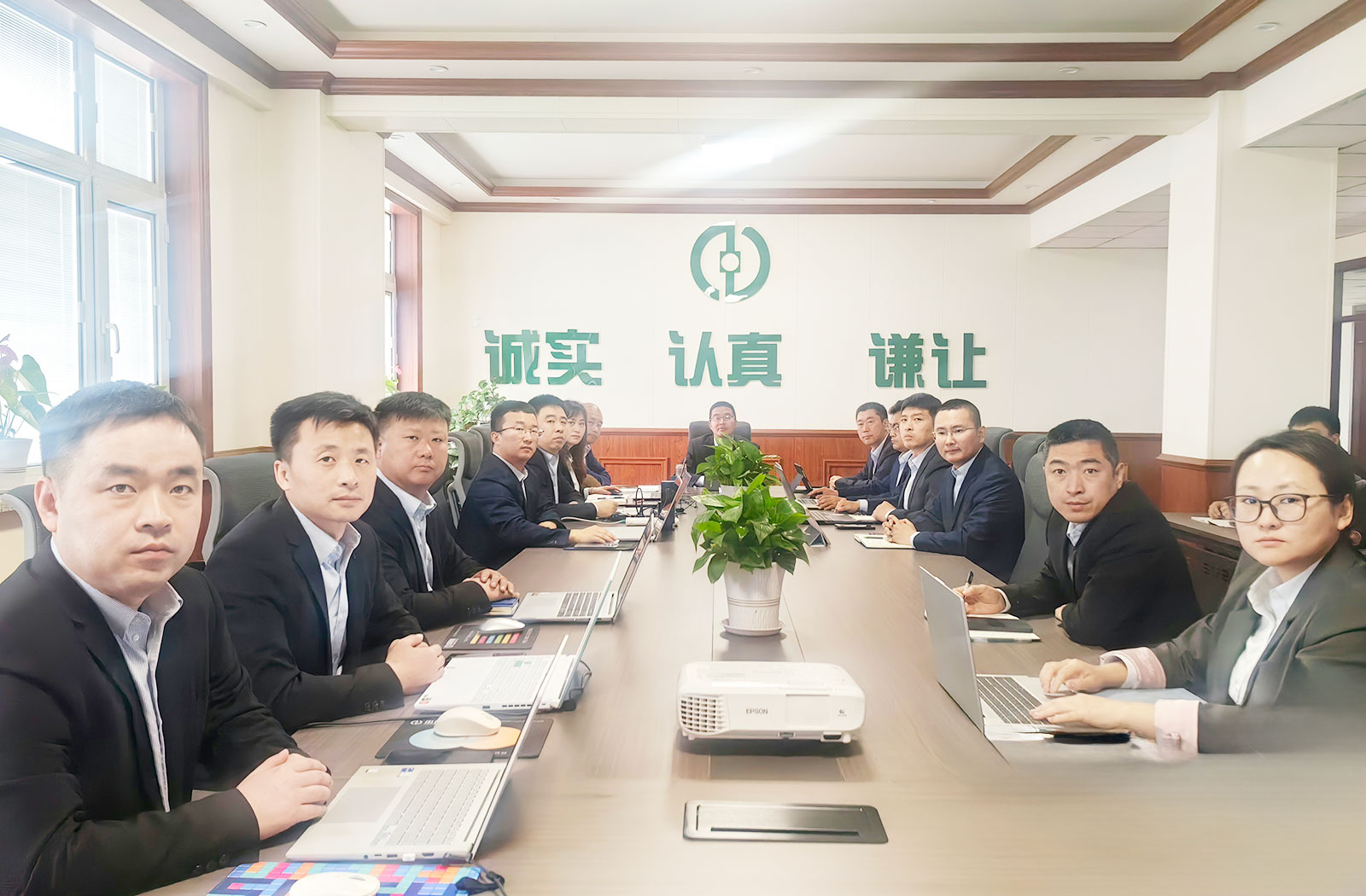 6823ea55ce8e0.jpg 6823ea55ce8e0.jpg