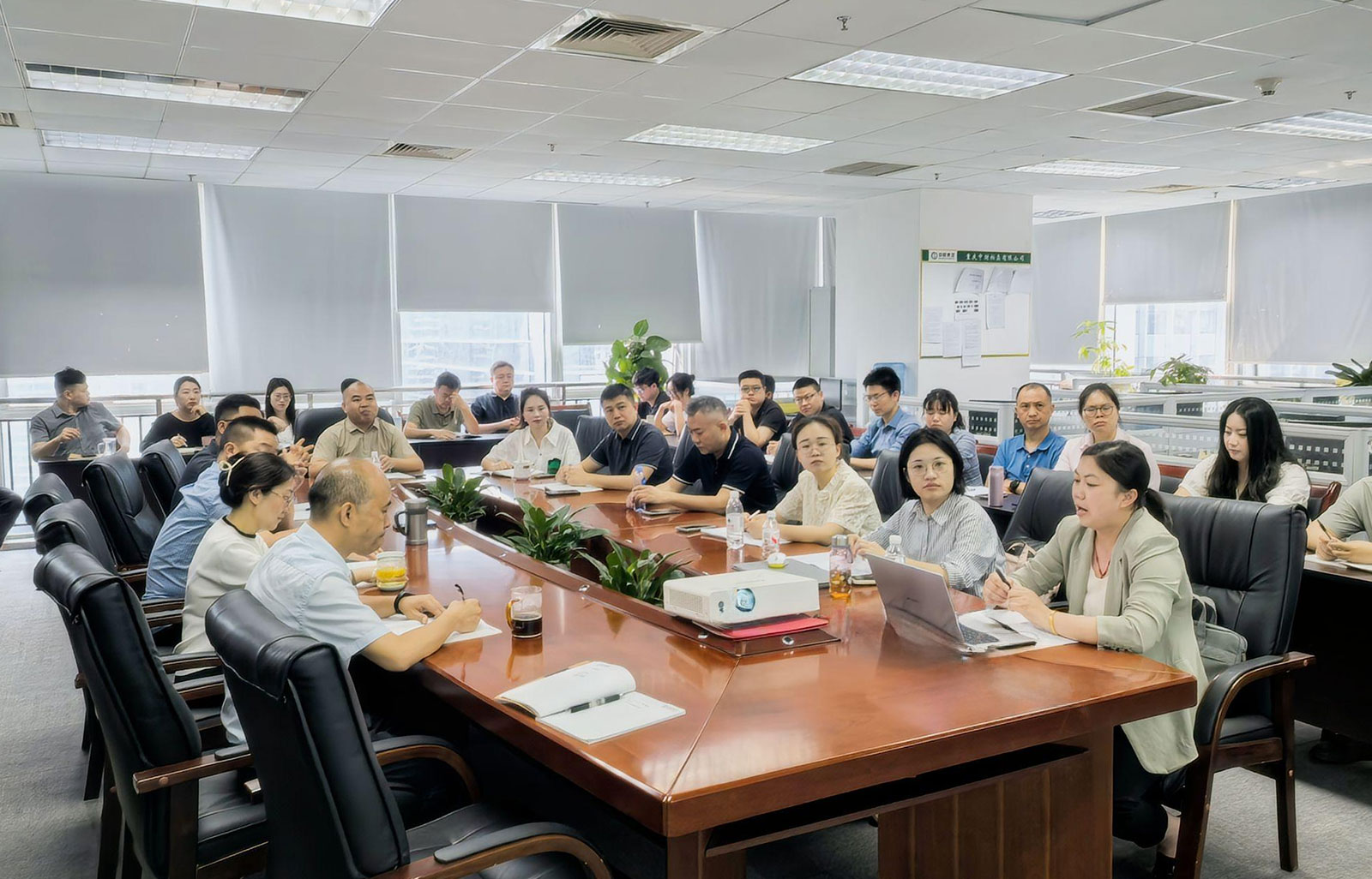 683570e745efe.jpg 683570e745efe.jpg