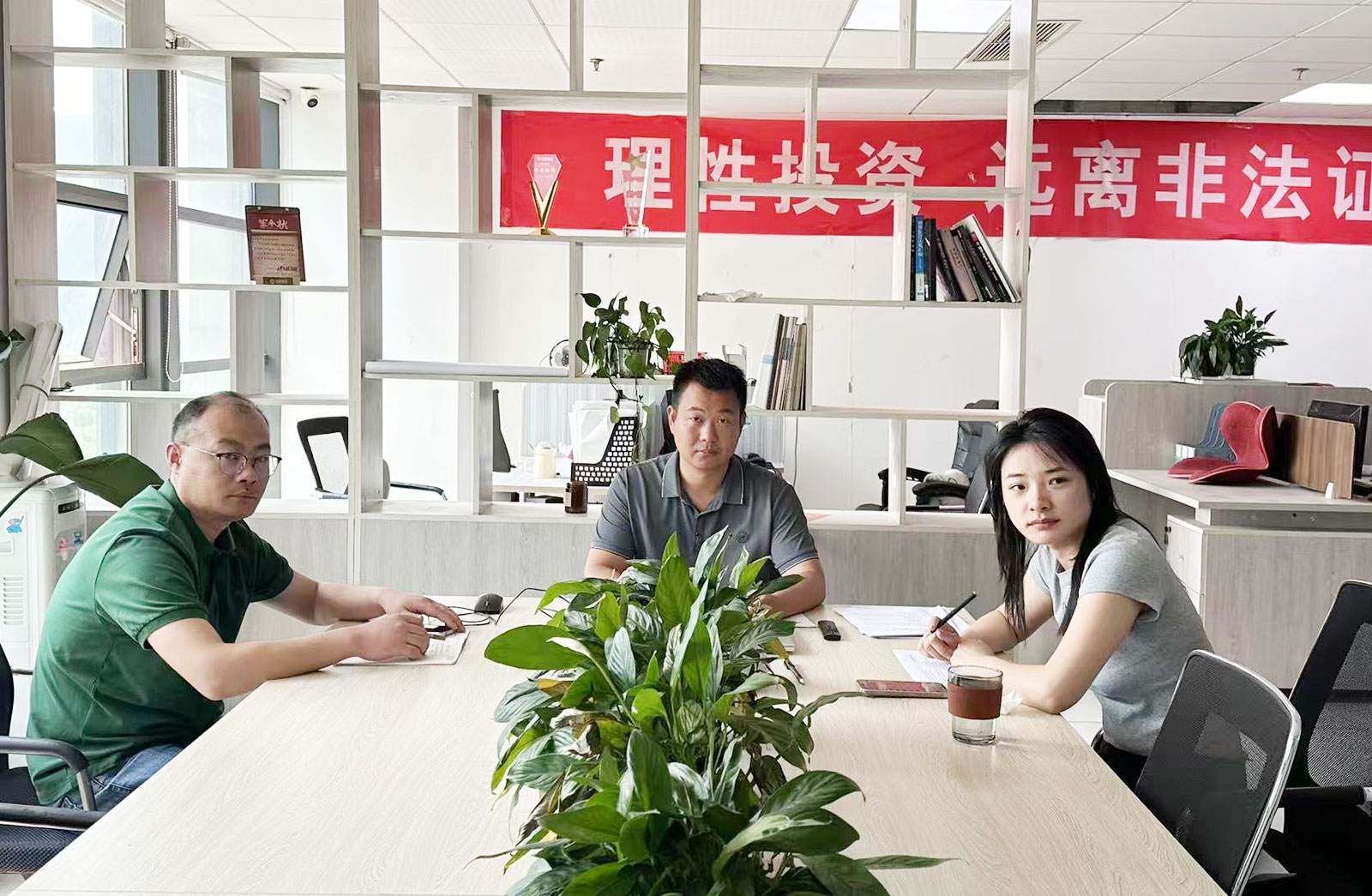 68396476f2ff3.jpg 68396476f2ff3.jpg