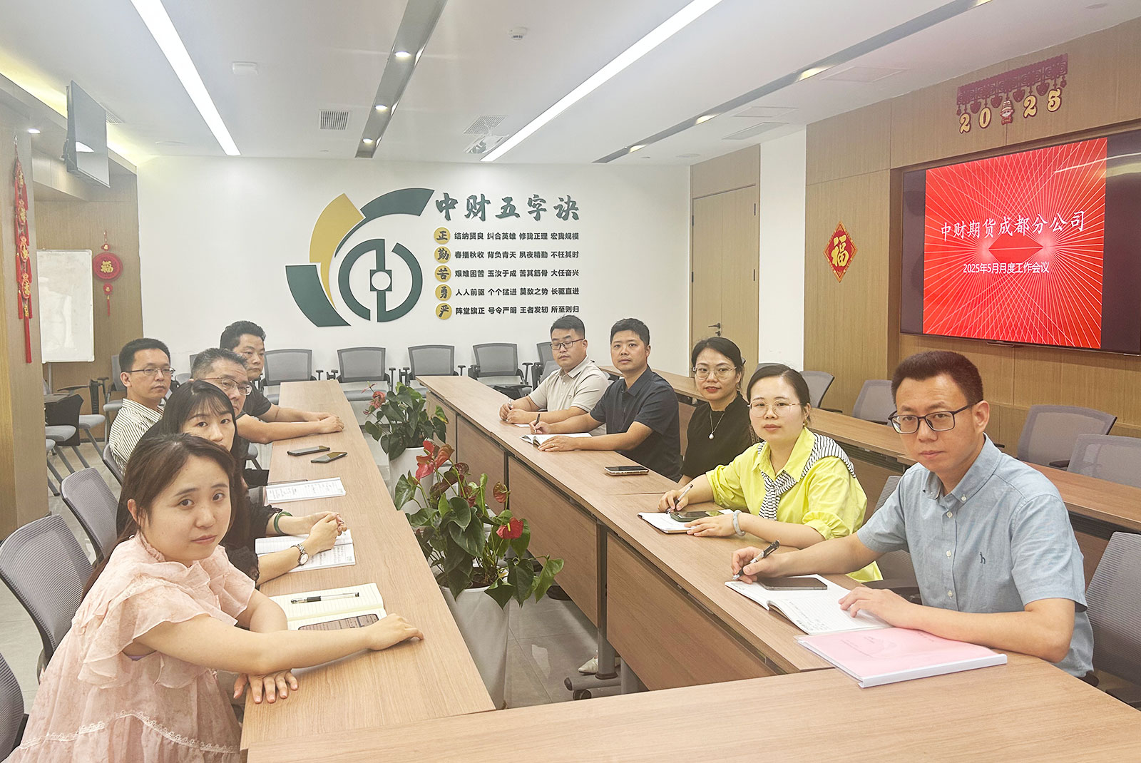 6842aa61de0f8.jpg 6842aa61de0f8.jpg