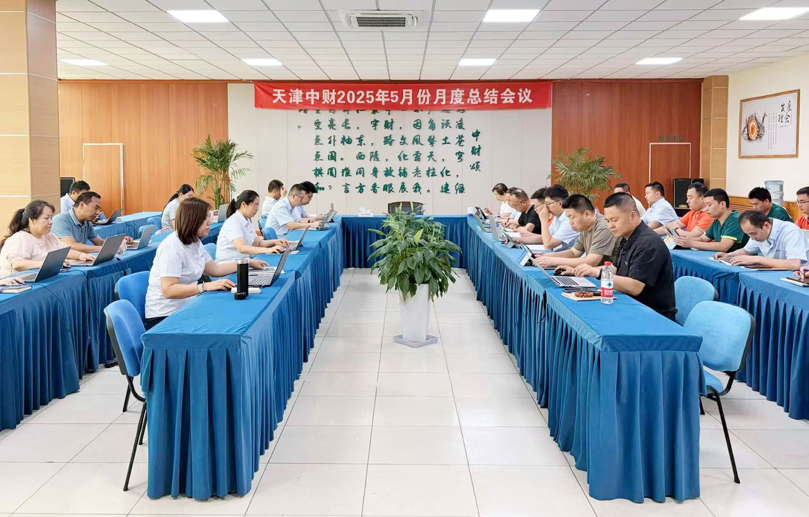 684f78b4549b6.jpg 684f78b4549b6.jpg