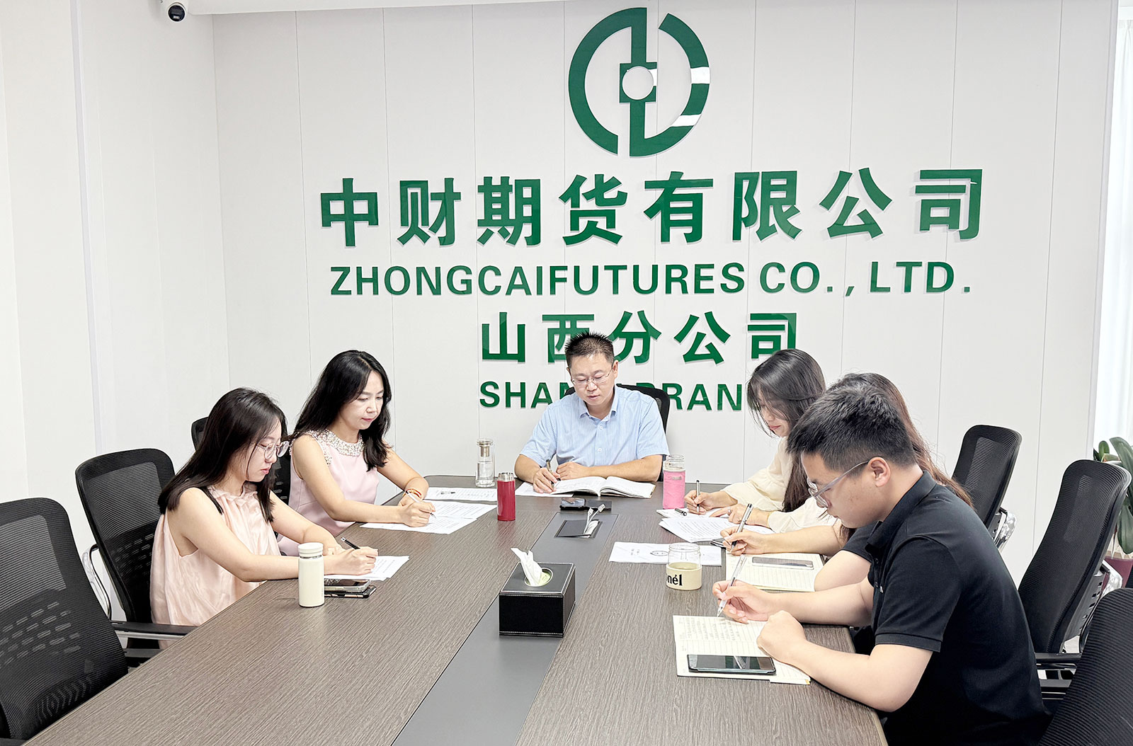 6867858a2b454.jpg 6867858a2b454.jpg