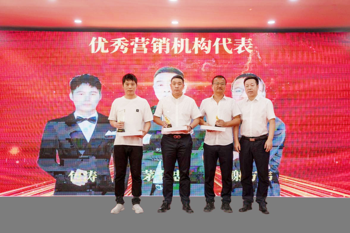 686b3c751c217.jpg 686b3c751c217.jpg