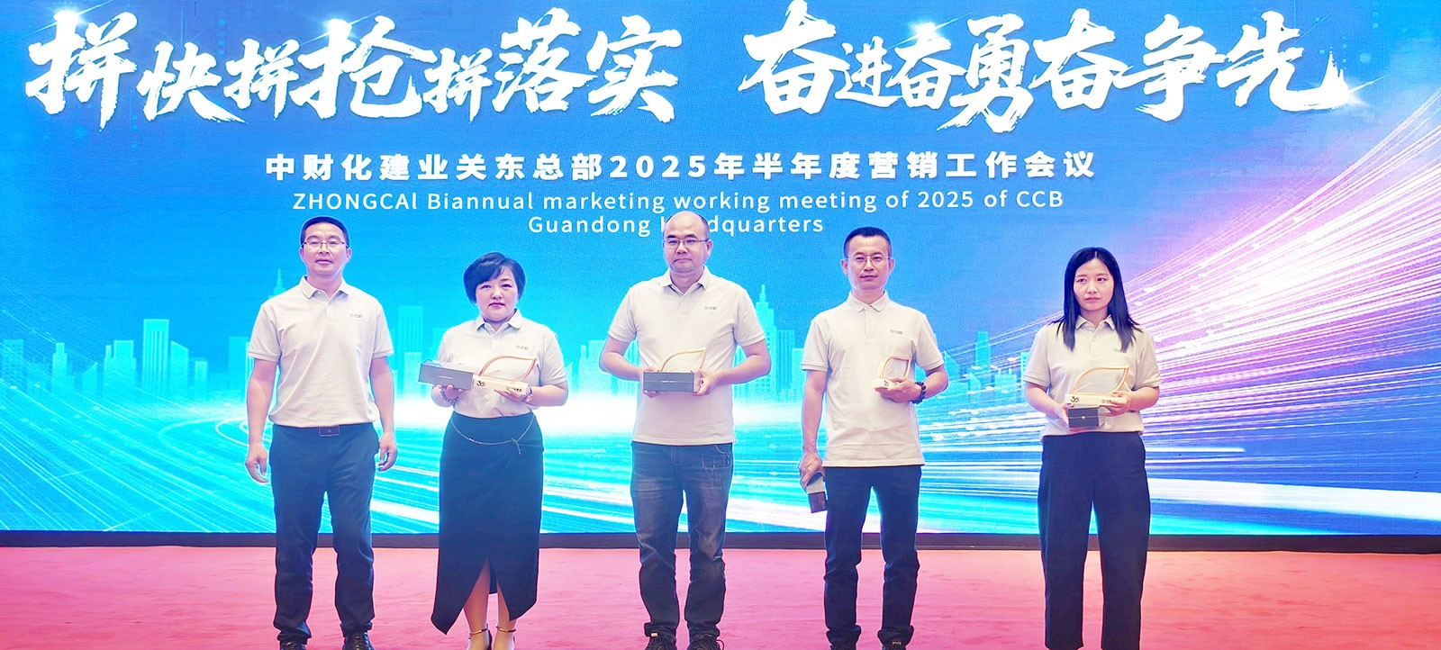 6870698d75371.jpg 6870698d75371.jpg