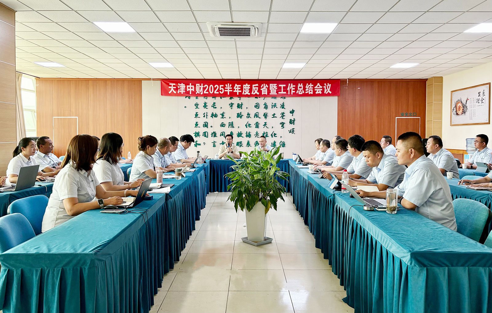 68761915261ea.jpg 68761915261ea.jpg