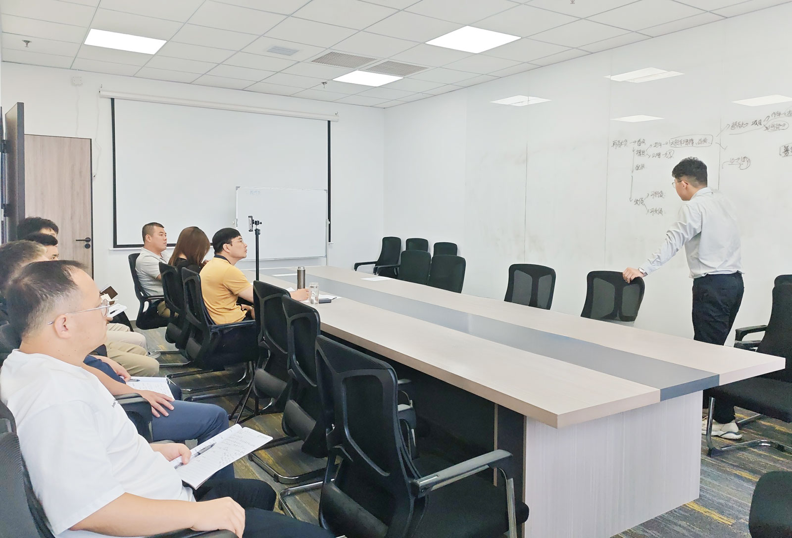 68885edc35af7.jpg 68885edc35af7.jpg